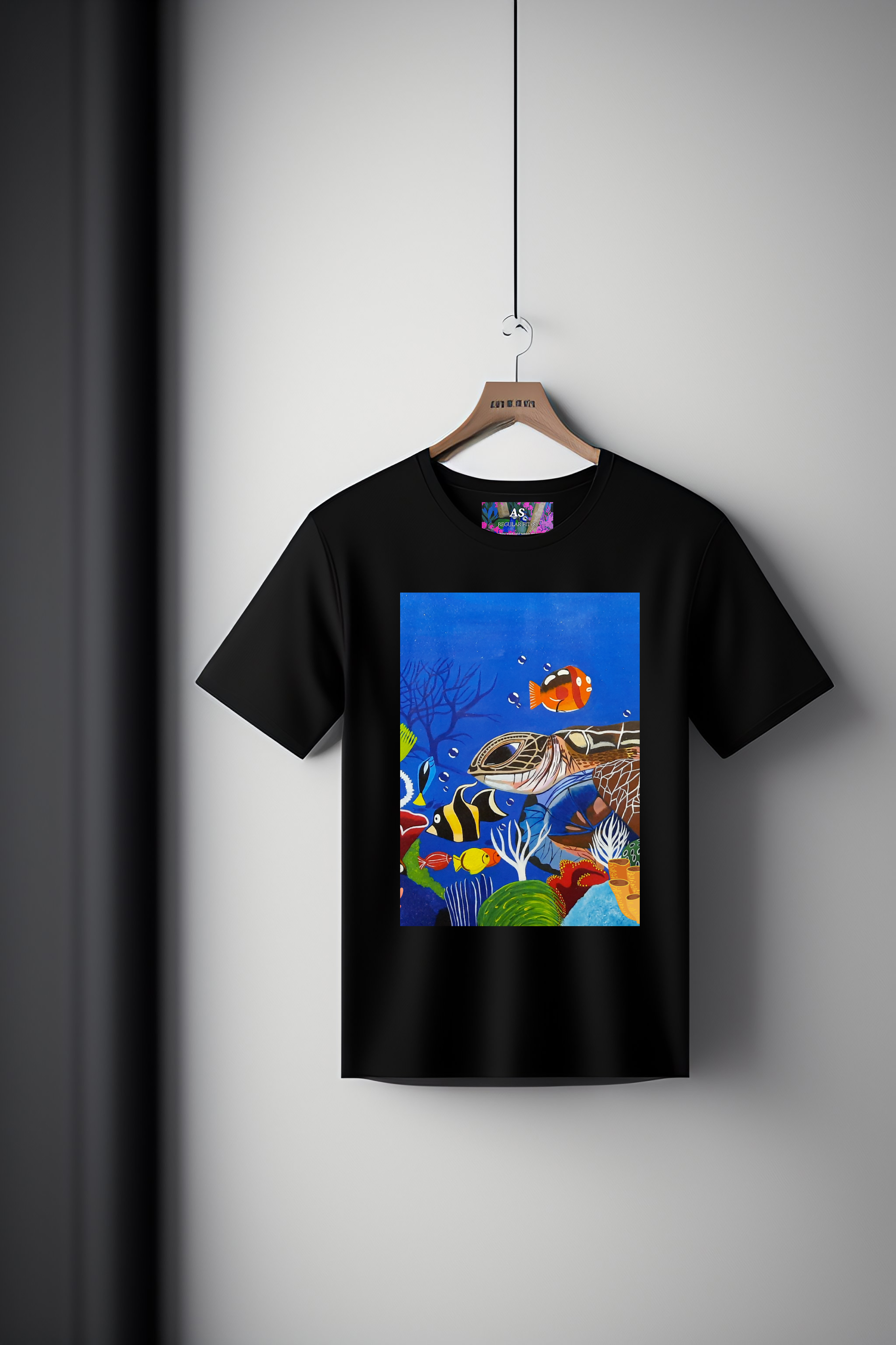 Canvas Art Tee: Sea Turtle
