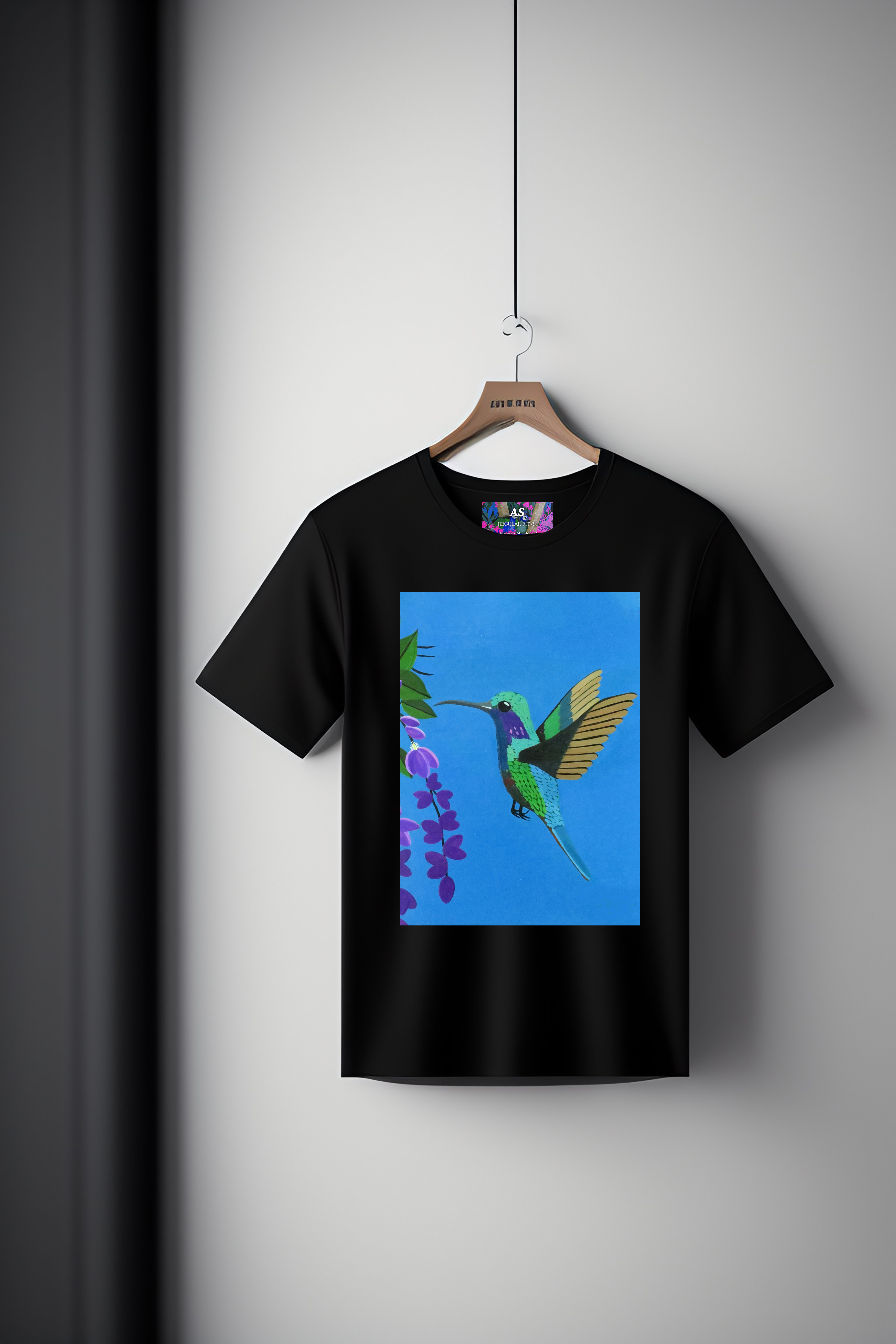 Canvas Art Tee: Hummingbird
